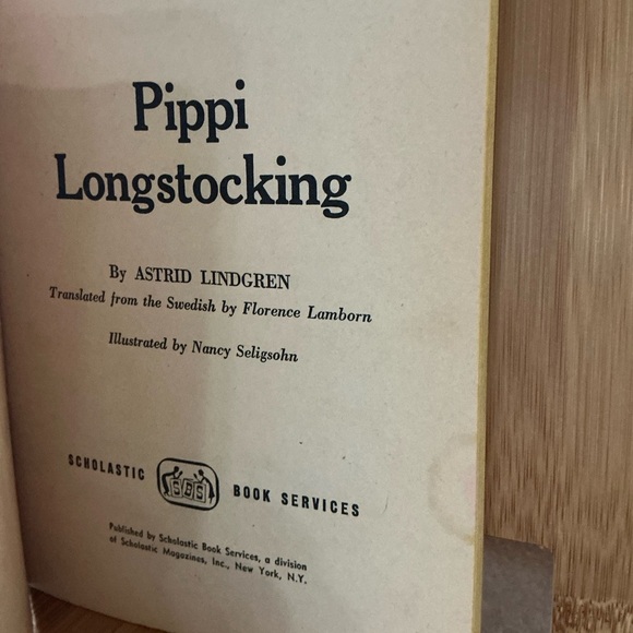 Pippi Longstocking Book Astrid Lindgren Paperback 5th printing- December 1963 - Picture 3 of 4